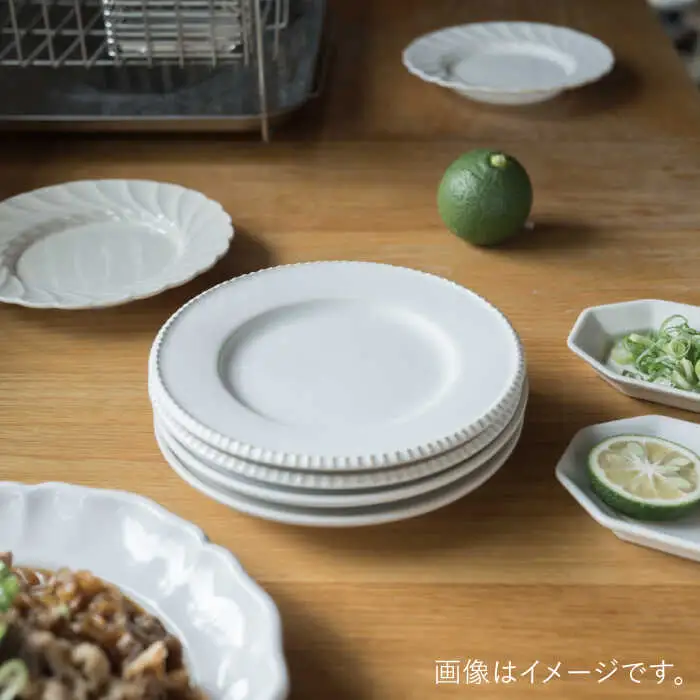【波佐見焼】淵彫デルフト 白マット 2枚セット 食器 皿【イロドリ】[KE50] 波佐見焼