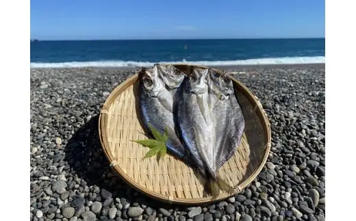 【定期便３回】奇数月にお届け 干物詰め合わせ セット あなたの笑顔のために 熊野の干物屋さんが選ぶ 減塩干物 季節の干物 あじ さんま えび 干物 定期便 朝食 おつまみ 熊野市【uosk-tkb0002】