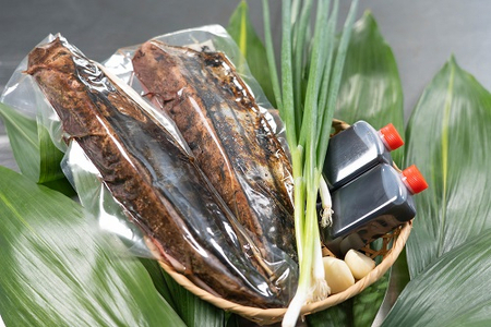 【 初鰹 先行予約 】 一本釣り 地鰹の藁焼きタタキ (生) 7?8人前 冷蔵 【 高知 久礼 ど久礼もん わら焼き 薬味 タレ付き 日戻り 鰹 本場 新鮮 タタキ  かつお 】
