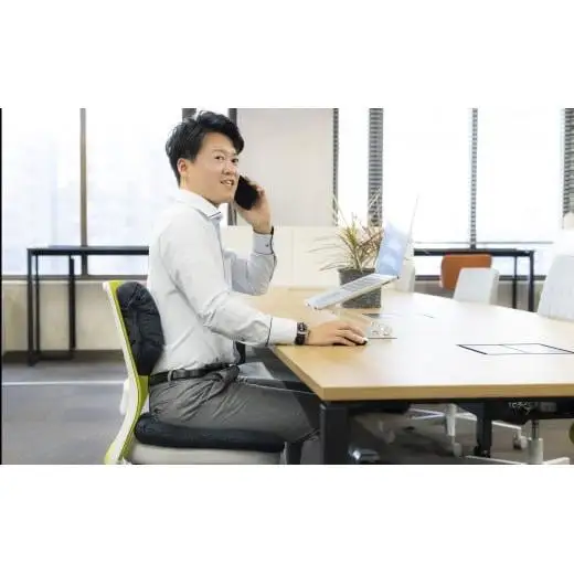 「現代の名工」日本一の布団職人がつくったPC座布団。長時間のPC作業でも腰が痛くならないよう背中のS字を保ちやすくする。天然素材「綿100％」の手づくり座布団。【ブラック】ふとん工房ねむねむ