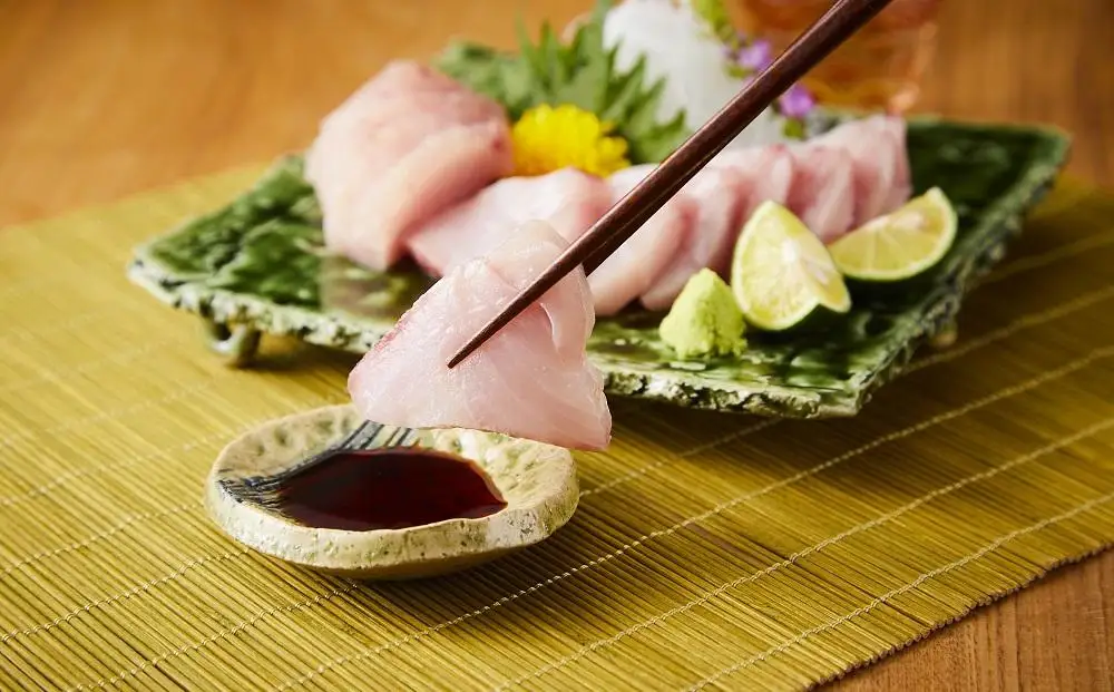 屋久島産 天然カンパチ 約500g ブロック 冷凍 真空パック