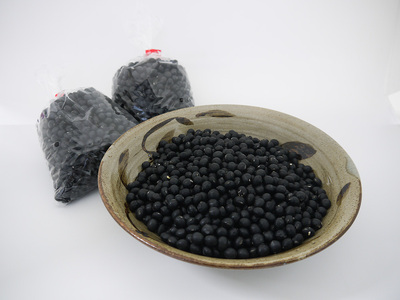 BE027_佐賀県みやき町農家岡さんちの黒大豆クロダマル500g×３袋