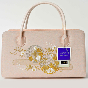 和装バッグ　ピンクに金銀の刺繍　利休バッグ ファッション かばん 和装バッグ 手提げ 民芸品 工芸品 伝統技術 篠原縫製