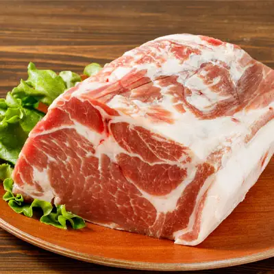 1501-1 鹿児島産 黒豚 肩ロースブロック肉 1kg お好きなサイズにカットして 焼肉 ・ BBQ ・ チャーシューに！ KN021-038 肉 豚肉