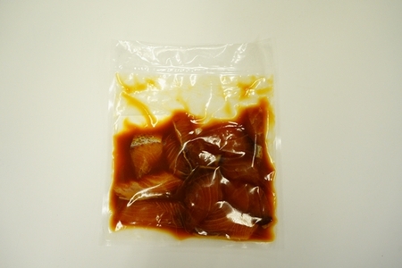 （冷凍） 天然桜ぶりの漬け丼 4パック セット ／ 三重外湾漁業協同組合 かんたん 海鮮 小分けパック 醤油漬け 海鮮丼 個包装 三重県 南伊勢町