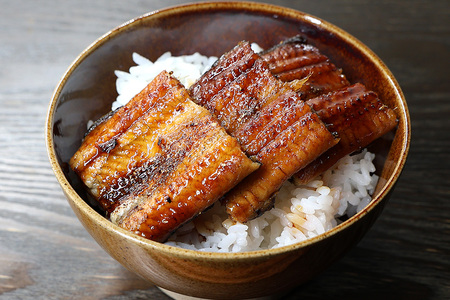 【数量限定】 霞ヶ浦産天然うなぎ 蒲焼き 2尾（100～130g×2） 国産 天然 真空パック 真空 パック たれ タレ 冷凍 茨城県産 かば焼き 蒲焼 国産うなぎ 国産ウナギ 国産鰻 国産天然うなぎ 国産天然ウナギ 国産天然鰻 内祝い ギフト プレゼント お祝い ご褒美 土用の丑の日 おいしい 簡単 霞ケ浦 49-B