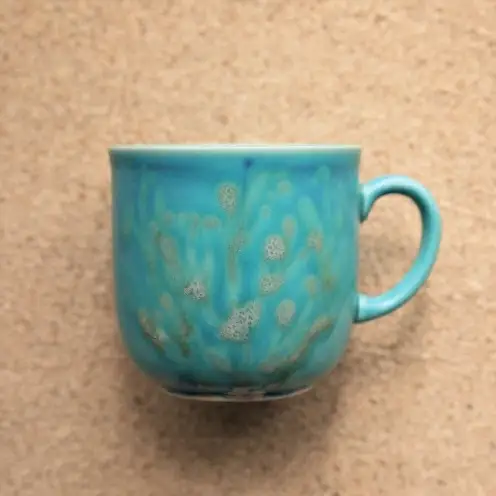【datta.沖縄南の島陶芸工房】珊瑚カップ 青色（1つ） ☆ やちむん 読谷村 陶器 大岩浩章 色違い有 地場産品 伝統工芸品 手作り コップ