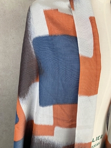 ◎海外要人向け贈呈品選出 足利銘仙(ほぐし織り)シルクストール ART.Square-OR【海外要人向け 贈呈品 羽織り 大判 シルク ストール 栃木県 足利市 】 F7Z-315
