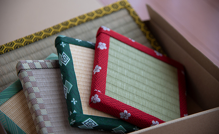 【工芸品】職人技！ まめ畳 詰め合わせ 5枚セット 150mm×150mm×15mmが4枚 150mm×300mm×15mmが1枚 工芸品 山形県 朝日町 和雑貨 コースター ミニ畳 飾り畳 たたみ タタミ 花瓶敷 花台 豆畳 人形台 和風雑貨