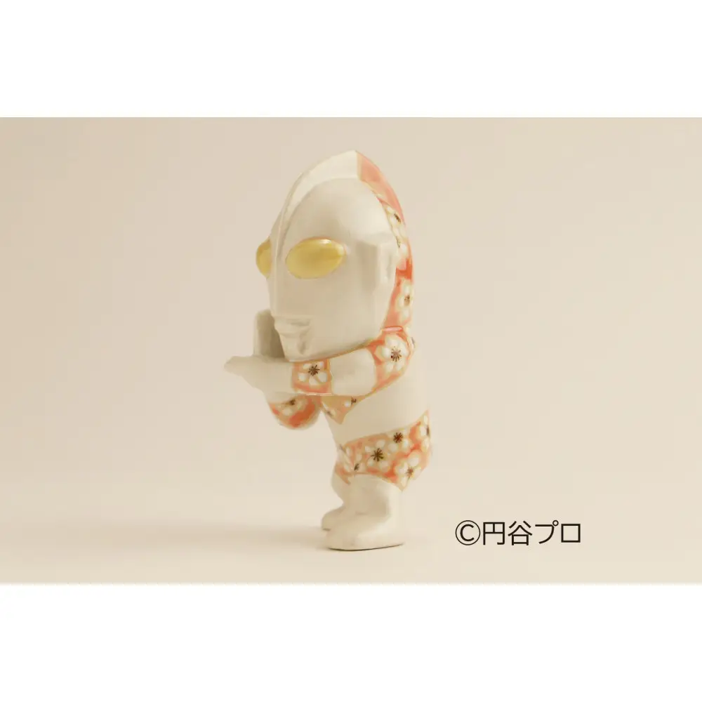 九谷焼　ウルトラマン　 宮本晄