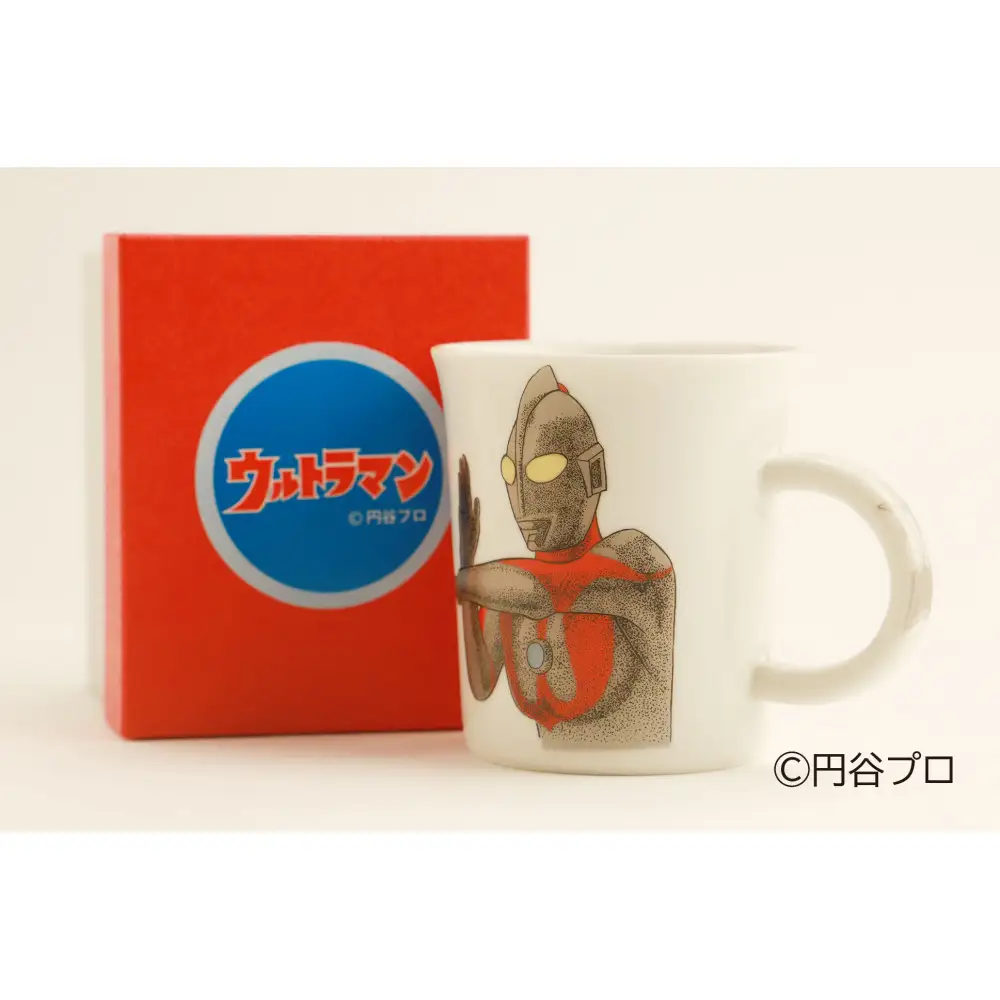 九谷焼　ウルトラマンマグカップ　スペシウム光線