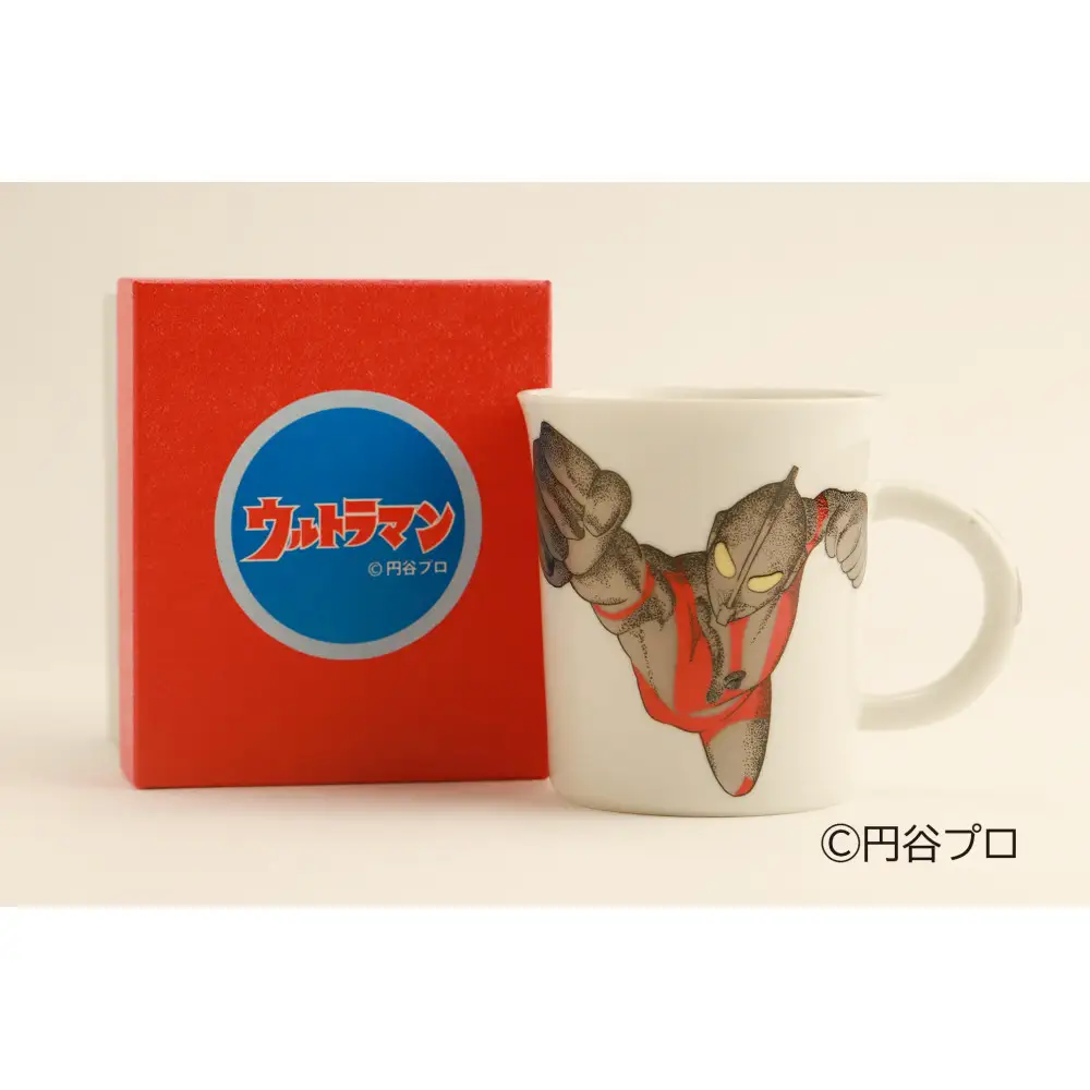 九谷焼　ウルトラマンマグカップ　変身ポーズ