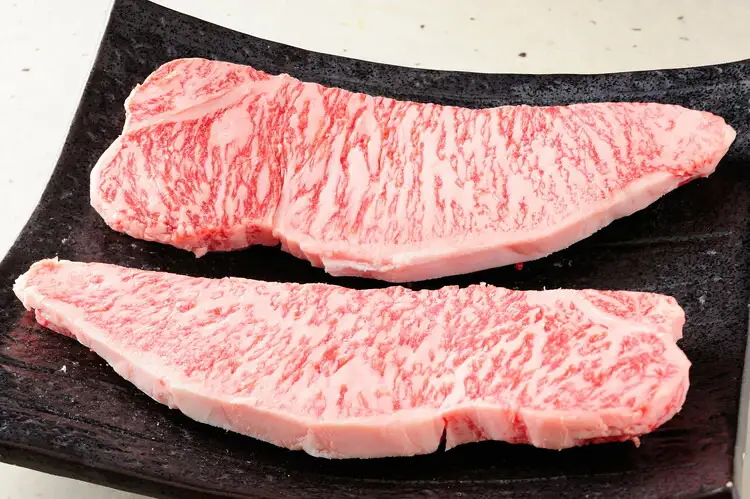 肉 近江牛 定期便【年6回】食べくらべ サーロイン ロース ヒレ ステーキ 各2回 (171143-40036911)