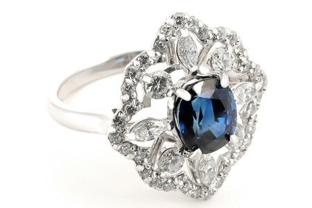 【一点もの】サファイア（1.993ct）ダイヤモンドプラチナリング　R94　K05150-H