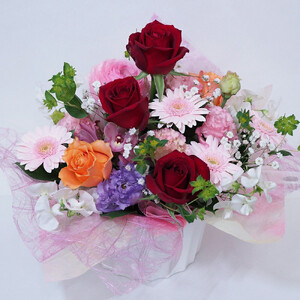 【定期便】【全6回定期便】季節の花のアレンジメント定期便　1年間！2か月に1度お花が届きます【11100-0734】