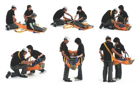 ワンタッチ式ベルト担架 入浴担架 HB140 [0006]