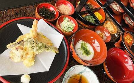 芭蕉館　盛り出し式平泉わんこそば(特)食事券※そば茶お土産付き / 平泉 観光 グルメ わんこそば 蕎麦 更科そば 元祖盛り出し式 名物 ご当地料理 天ぷら お土産付き 食事券 利用券【bas911-sb-1-och】