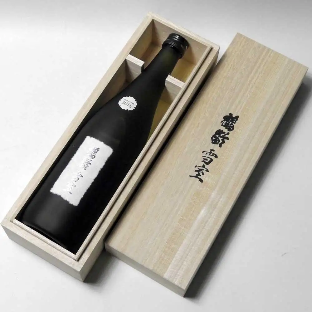 日本酒 鶴齢 純米大吟醸 雪室ヴィンテージ 2019 720ml 限定品｜鶴齢 