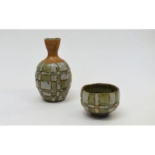 釉彩酒器セット 徳利 お猪口 2個 陶芸品《受注制作》銚子 お猪口 晩酌 日本酒 おすすめ おしゃれ モダン 陶芸 手作り 食器 陶器 陶芸作家