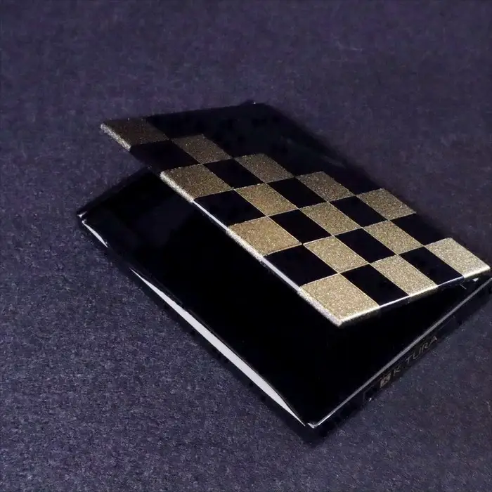 K．TURA 市松模様木製名刺ケース（黒） | カードケース 入れ物 小物 漆塗り 純金箔 金 伝統 お洒落 おしゃれ 和 和風 イチマツ 贈り物 プレゼント 埼玉県 越谷市