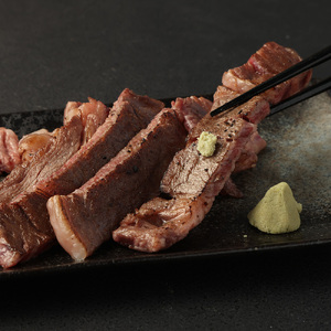 希少！土佐あか牛 ロースステーキ(リブまたはサーロイン) 約200g×2枚 約400g 牛脂付【R00868】