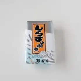 しらす山椒煮（木箱入り・ご贈答用）140g（70g×2箱）  / しらす 山椒 さんしょう 田辺市 和歌山県 贈答 ギフト ご家庭【gtr015-1】