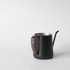 グローカルスタンダードプロダクツ TSUBAME Drip pot / 390ml / マットブラック