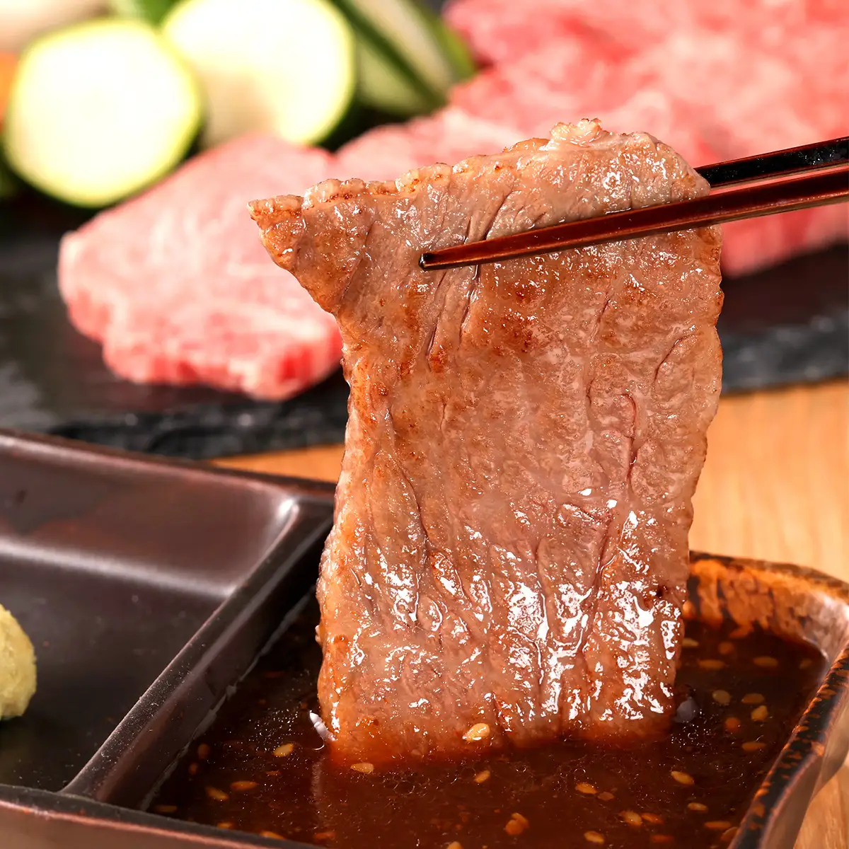 【和牛セレブ】 神戸牛 肩ロース 焼肉 切り落とし 400g【黒折箱入り】　焼き肉 やきにく BBQ 切落し ロース 折箱 折り箱 牛肉 肉 神戸ビーフ 神戸肉 兵庫県 加東市