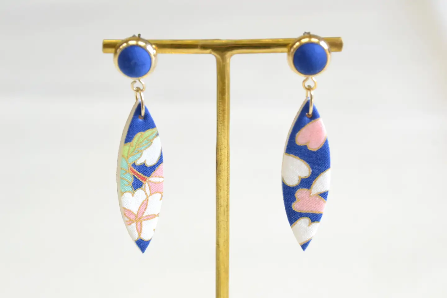【染工房正茂】手描友禅 ピアス・イヤリング（ファブリックアクセサリー）《桜》