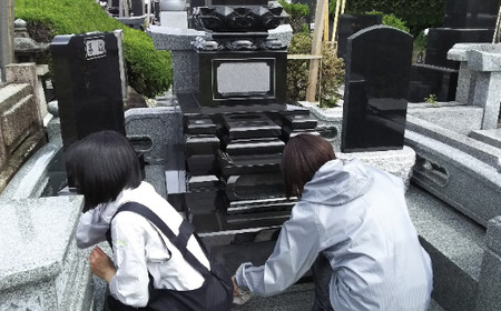 ふるさとのお墓清掃・墓石洗浄サービス お墓 墓石 清掃 洗浄 草むしり ゴミ掃除 葬祭ディレクター お墓掃除 そうじ おそうじ サービス 関東  F5K-225