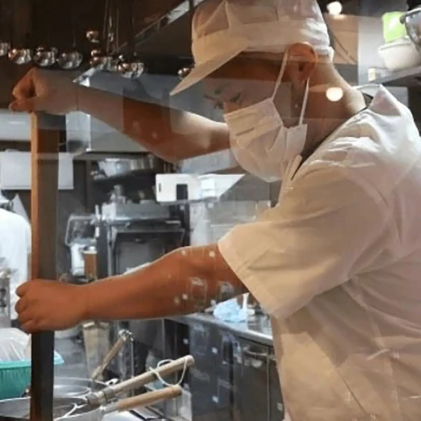 もつ煮 1.2kg 油ヤ食堂の特製もつ煮食べ比べ
