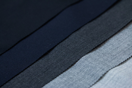スリーピーススーツ又はツーパンツスーツ 仕立券 高級服地＜SUITO WOOL＞使用