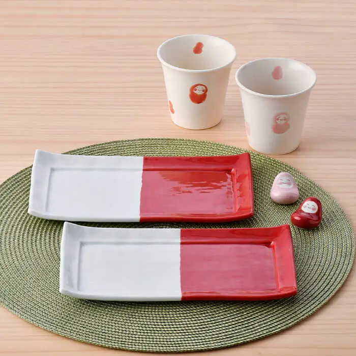 【波佐見焼】皿・箸置・カップ 紅白だるま柄 ペア3点セット【協立陶器/福田陶器店】[NB131]