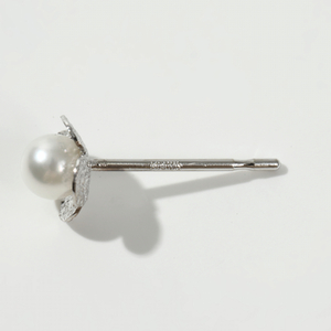 1635　K14WGあこや本真珠ピアス　プチフラワー　3mmUP　　K14 ホワイトゴールド WG あこや真珠 ピアス 伊勢志摩 アクセサリー ジュエリー フォーマル カジュアル ギフト 伊勢市 14金 フラワー プチ