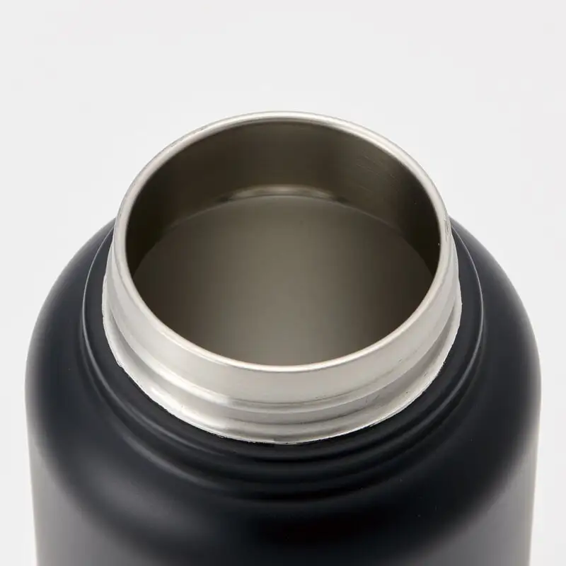 【スクリューハンドル付きマグボトル】1000ml 水筒 保温保冷「ブラック」 〈スケーター株式会社〉 チタン製 マグボトル アウトドア 直飲み 11-015