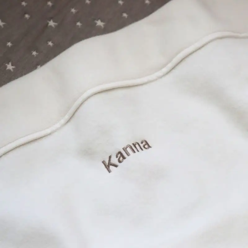 《名入れ刺繍》泉州南部織 ふんわりコットンベビー毛布（グレージュ）