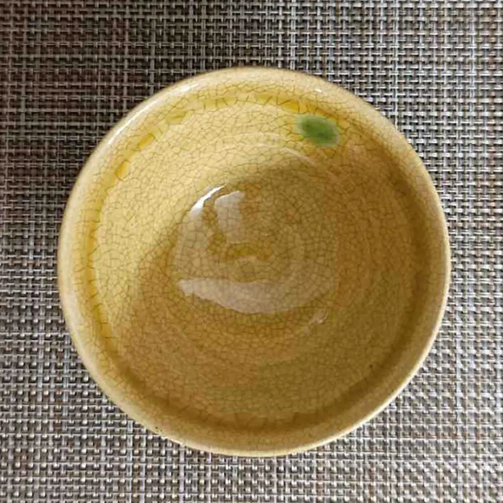 【瀬戸焼】黄瀬戸飛鉋茶碗(小) 【愛窯工芸社】 / 碗 茶碗 ご飯茶碗 食器 和食器 / 瀬戸市 [BBAW002]