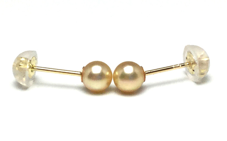 真珠 ピアス 4.0～4.5ミリ K18 アクセサリー パール アコヤ真珠 伊勢 志摩 伊勢志摩 英虞湾 冠婚葬祭 慶事 弔事 結婚式 入学式 卒業式 ギフト フォーマル カジュアル 誕生石 記念日 / 老舗の真珠専門店・高品質アコヤ真珠ゴールドピアス4.0～4.5ミリ（K18）