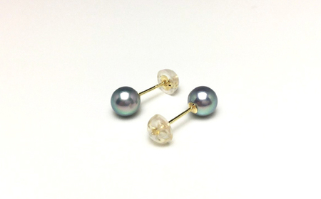 真珠 ピアス 5.0～5.5ミリ K18YG アクセサリー パール アコヤ真珠 伊勢 志摩 伊勢志摩 英虞湾 冠婚葬祭 慶事 弔事 結婚式 入学式 卒業式 ギフト フォーマル カジュアル 誕生石 記念日 / 老舗の真珠専門店・高品質アコヤ真珠ブルーピアス5.0～5.5ミリ（K18YG）