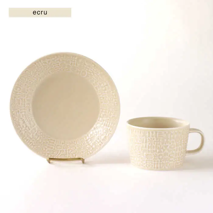 【波佐見焼】PATTERNED PLATE・MUG ペア 4点セット ecru + greige　【BIRDS’ WORDS】[CF087]