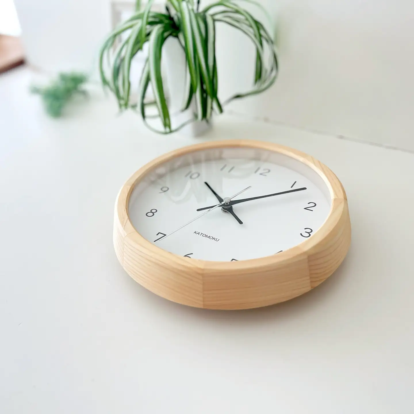 KATOMOKU muku clock 木製掛け時計（ヒノキ）km-130HI