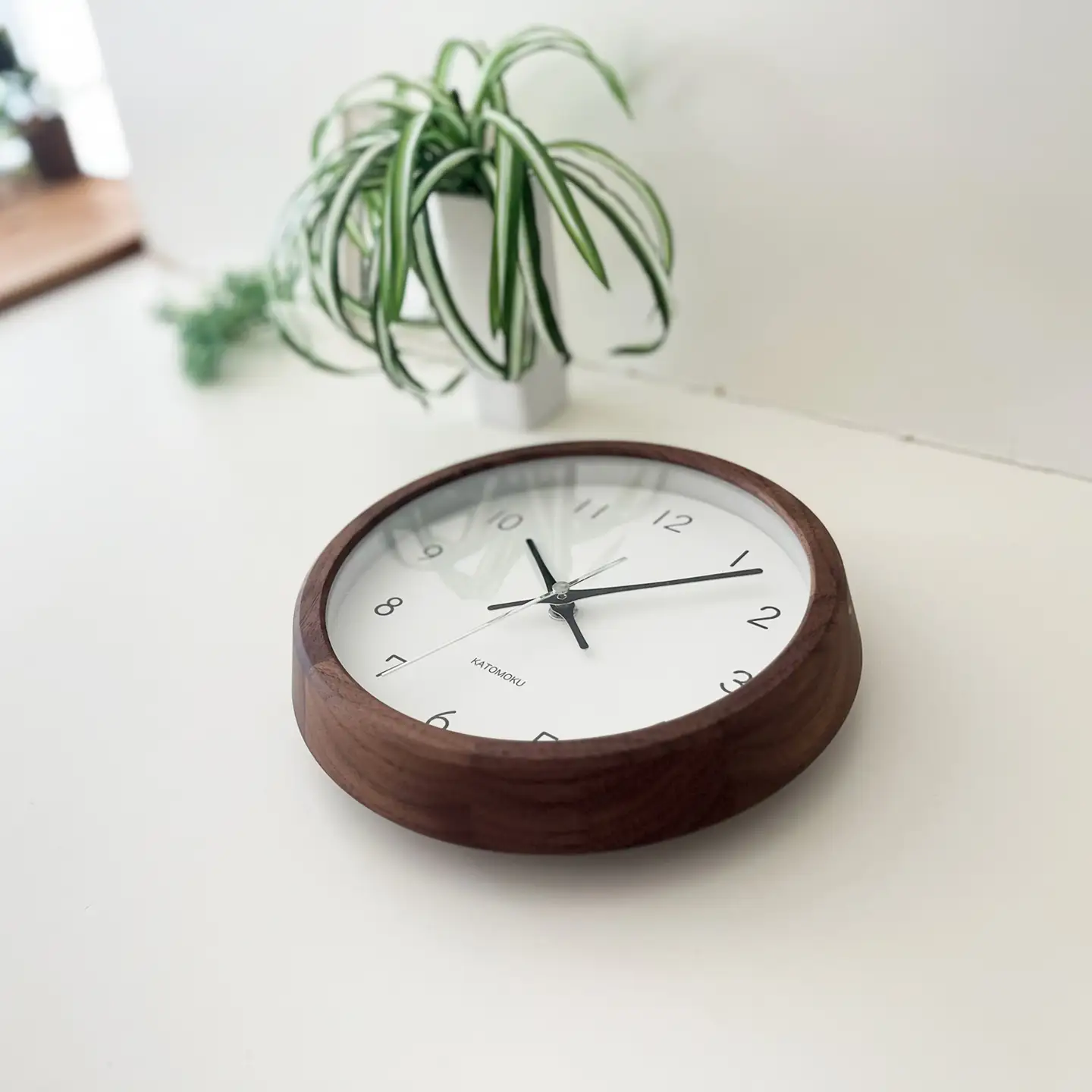 KATOMOKU muku clock 木製掛け時計（ウォールナット）km-130WA