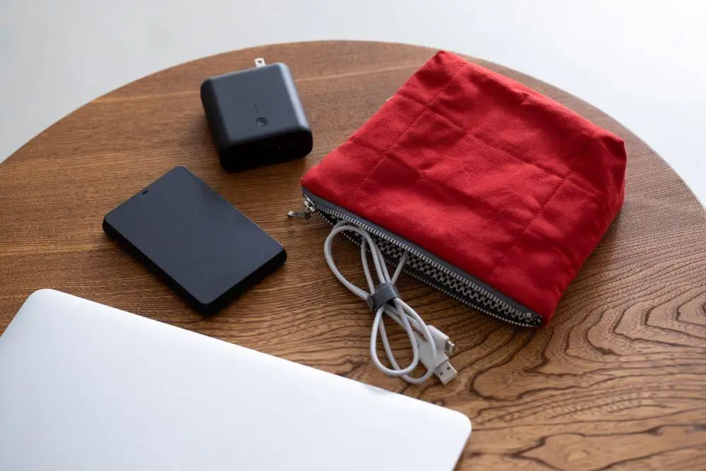 【kiten.kyoto】HANTEN.  Pouch 深緑（FUKAMIDORI）
