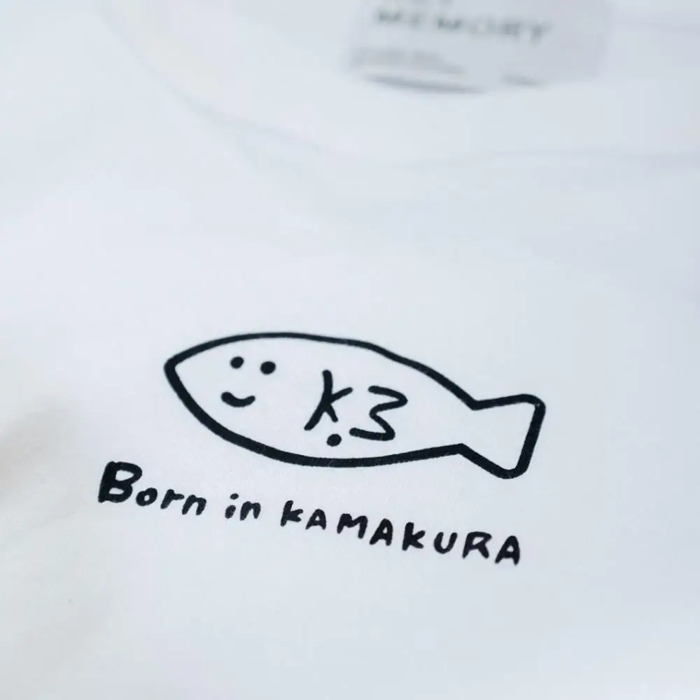 《2》【KEYMEMORY 鎌倉】フィッシュイラストロングTシャツ WHITE