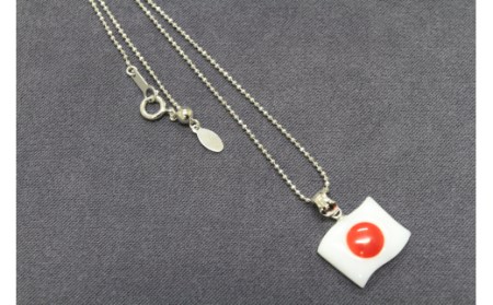 【数量限定】珊瑚日の丸ペンダント (赤珊瑚、白珊瑚:約13×16.5mm) 珊瑚 サンゴ アクセサリー ペンダント ネックレス wb7-005