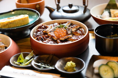 うなぎの鰻次郎 食事券　8,000円分 泉大津市｜うなぎ 鰻 蒲焼き 冷凍 活鰻 鰻次郎 うな重 土用 丑の日 お取り寄せ 高級 うなぎの日 ウナギ unagi
