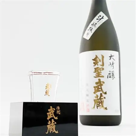 【桐箱入り】剣聖武蔵　斗瓶取り大吟醸　1.8L【1030458】