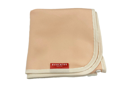 EVACKiDS 避難用防炎・防寒おくるみ サーモンピンク 避難用 緊急 災害用 保育 防災用品 防炎 蓄熱 保温 フード ケープ ブランケット 新生児～大人 74-CA