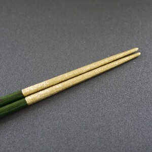 【漆工芸・黄薇彫】漆塗り箸（錫の輝き)／緑・24cm010-057