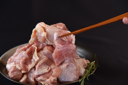 宮崎県産鶏モモ肉 合計3.3kg国産 九州産 宮崎県産 もも 鳥もも 炒め物 唐揚げ チキン 洋食 和食 中華 カレー 料理 普段使い 使いやすい カット済み 一口 揚物 煮物 煮込み 漬け込み おかず 作り置き 弁当 冷凍 小分け 個包装